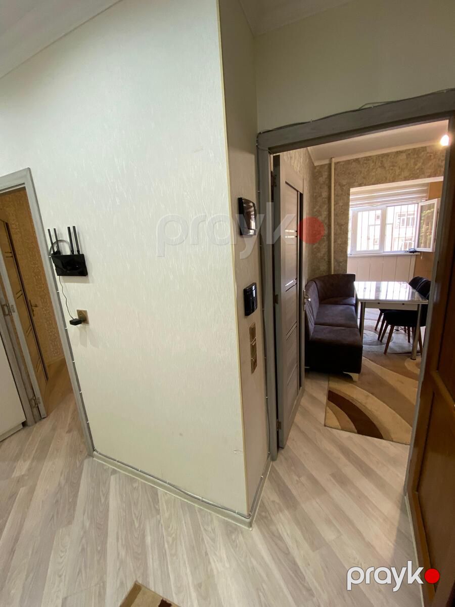 Satılır 2 otaqlı köhnə tikili 65 m² — Mənzil, Bakı (3)