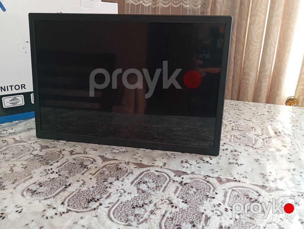 Strıker LED monitor - Ekran diaqonalı: təxminən 19" - manitoru — Monitorlər, Xırdalan (4)