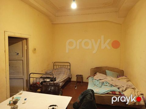 Satılır 2 otaqlı köhnə tikili 52 m² — Bakı