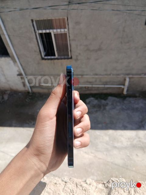 IPhone 12 Pro, Göy, Face ID — Digah