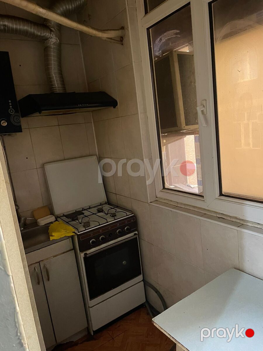 Satılır 2 otaqlı köhnə tikili 55 m² — Mənzil, Bakı (8)