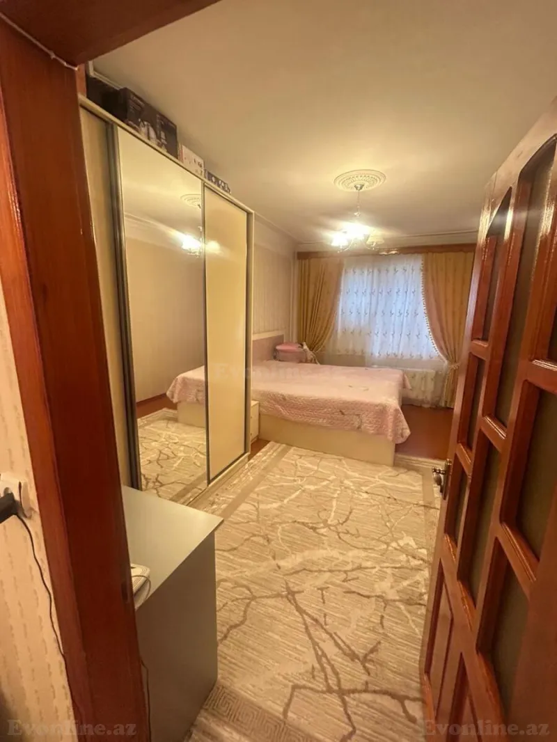 Kirayə verilir 2 otaqlı Mənzil Köhnə tikili 50 m² Bakı, Nəsimi r., Memar Əcəmi m., 4-cü mikrorayon — Mənzil, Bakı (2)