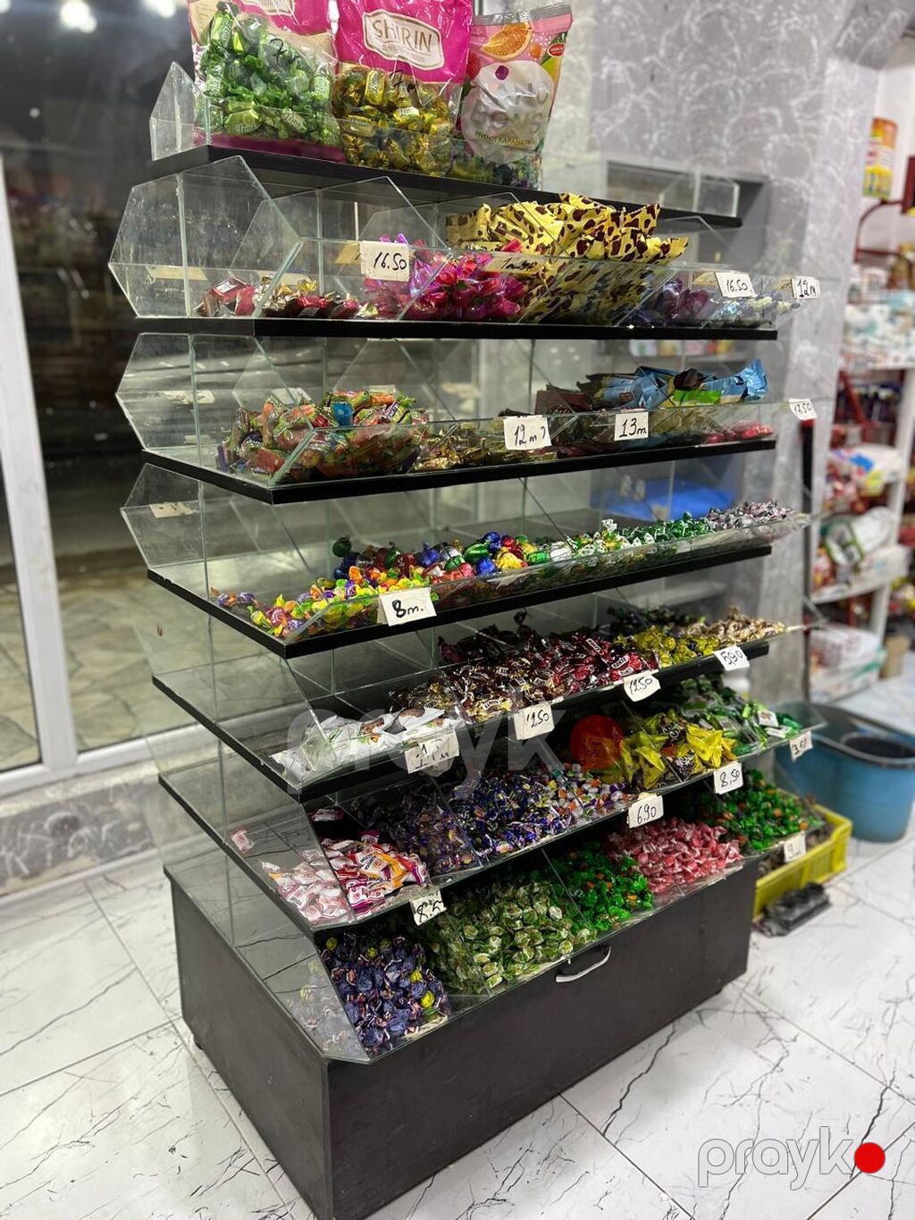 Konfet vitrini ikitereflidi altinda dolabida var 300azn binə atciliq — Vitrini, Bakı (2)