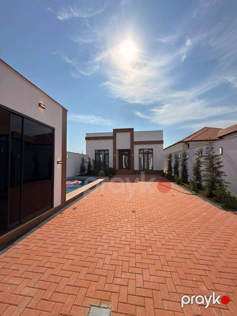 Satılır 4 otaqlı həyət evi/bağ evi 160 m² — Bakı