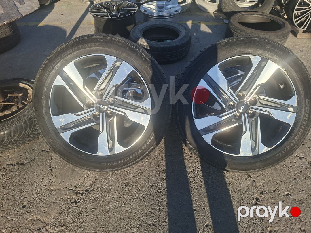 Kia Sorento təkərləri R18 — Ehtiyat hissələri və aksesuarlar, Bakı (3)