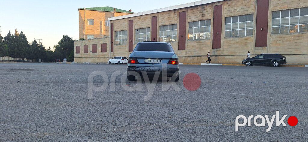 Mercedes 230 E, 2.3 L, 1987 il, 300 000 km — Avtomobillər, Bakı (7)