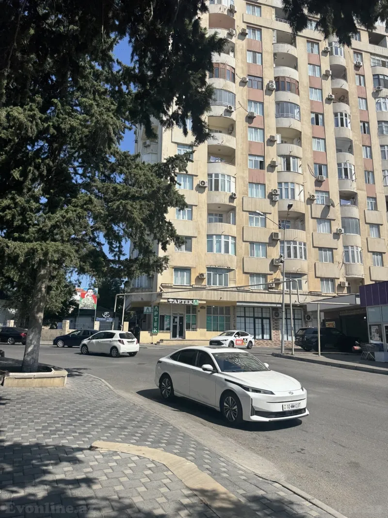 Kirayə verilir 4 otaqlı Mənzil Yeni tikili 145 m² Bakı, Nizami r., Neftçilər m., 8-ci kilometr — Mənzil, Bakı (2)