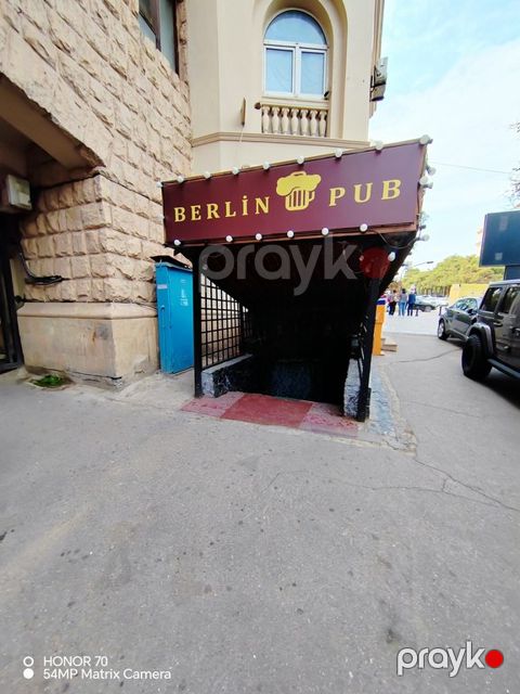 Satılır obyekt 145 m² — Bakı