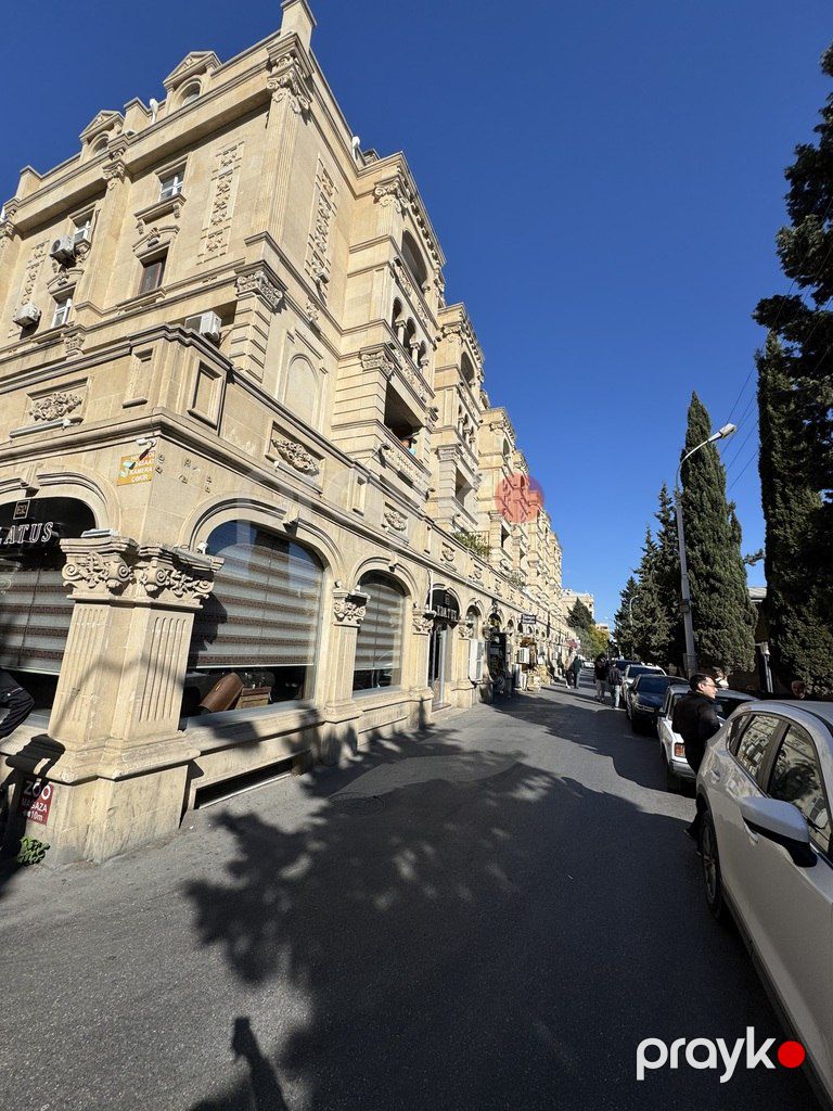 Satılır 2 otaqlı köhnə tikili 55 m² — Mənzil, Bakı (2)
