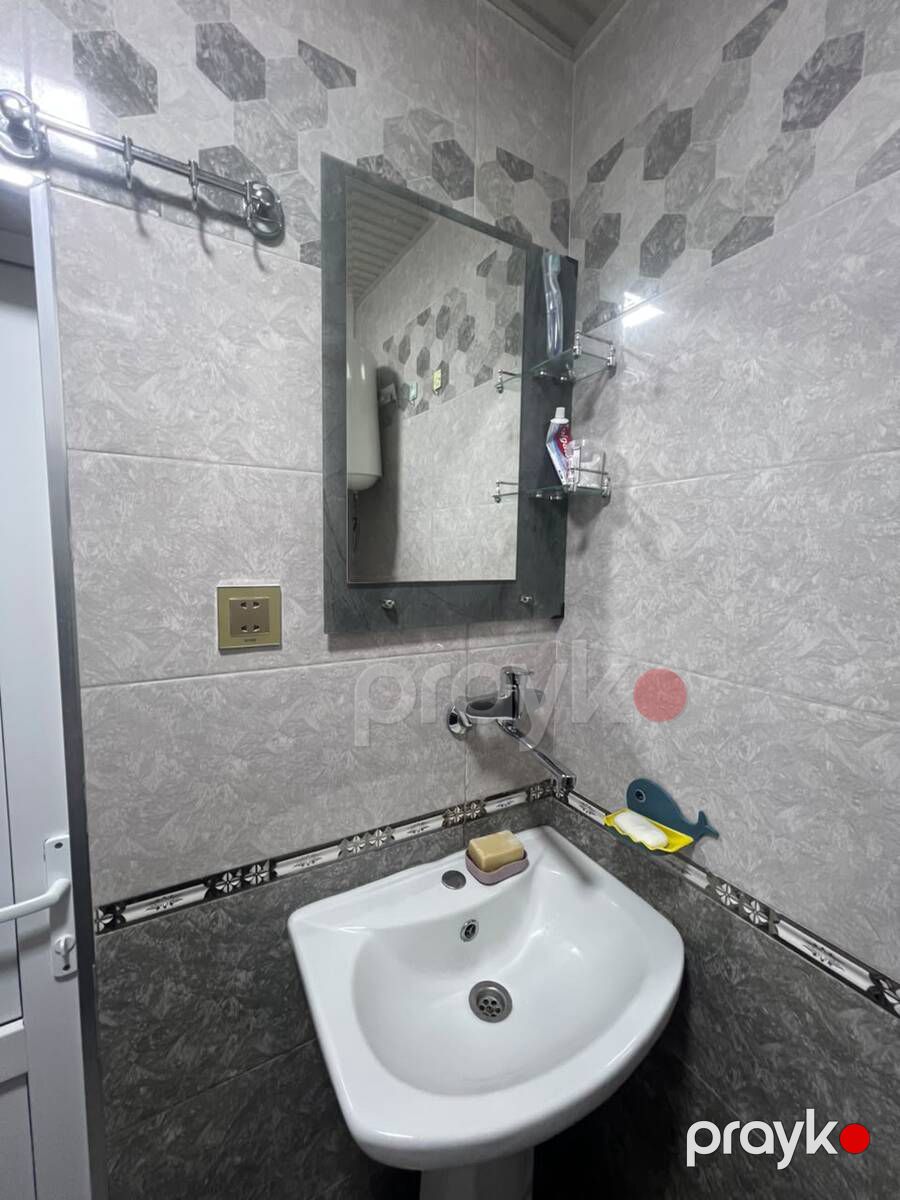 İcarəyə verilir 1 otaqlı köhnə tikili 50 m² — Mənzil, Bakı (9)