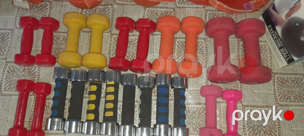 Fitnes və boks üçün komplekt inventar Tərkib: - Müxtəlif çəkilərdə — Digər simulyatorlar, Bakı (3)