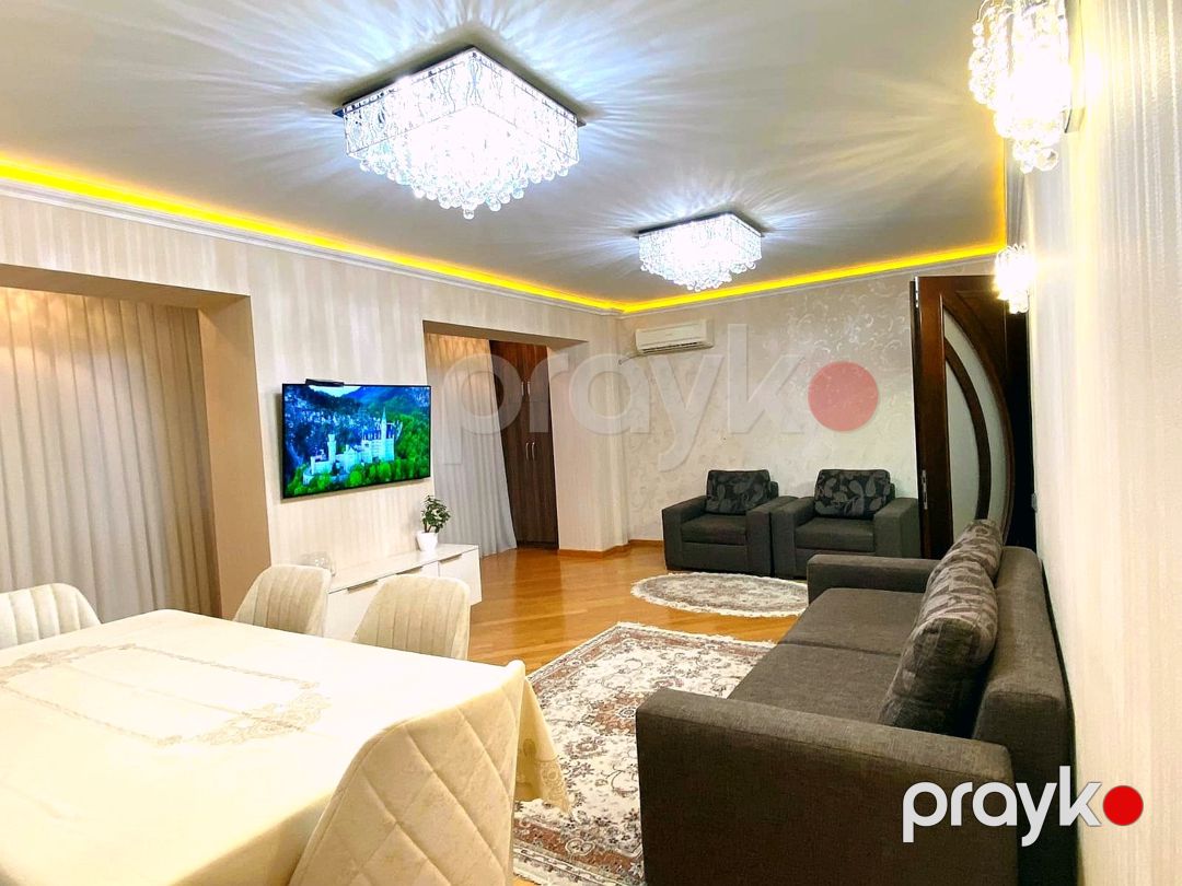 Satılır 3 otaqlı köhnə tikili 100.5 m² — Mənzil, Bakı (2)