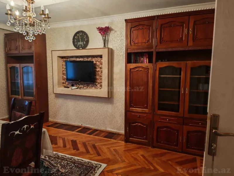 Kirayə verilir 3 otaqlı Mənzil Köhnə tikili 75 m² Bakı, Yasamal r., Elmlər Akademiyası m — Mənzil, Bakı (2)