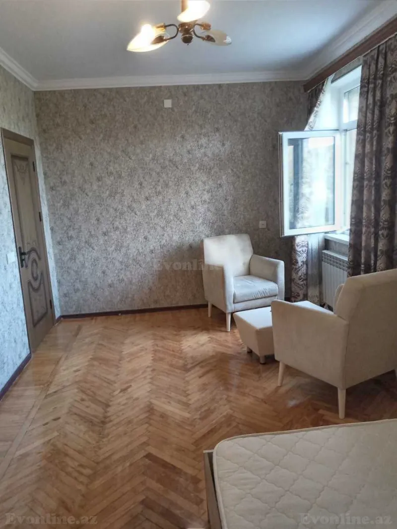Kirayə verilir 2 otaqlı Mənzil Köhnə tikili 40 m² Bakı, Yasamal r., Elmlər Akademiyası m — Mənzil, Bakı (3)