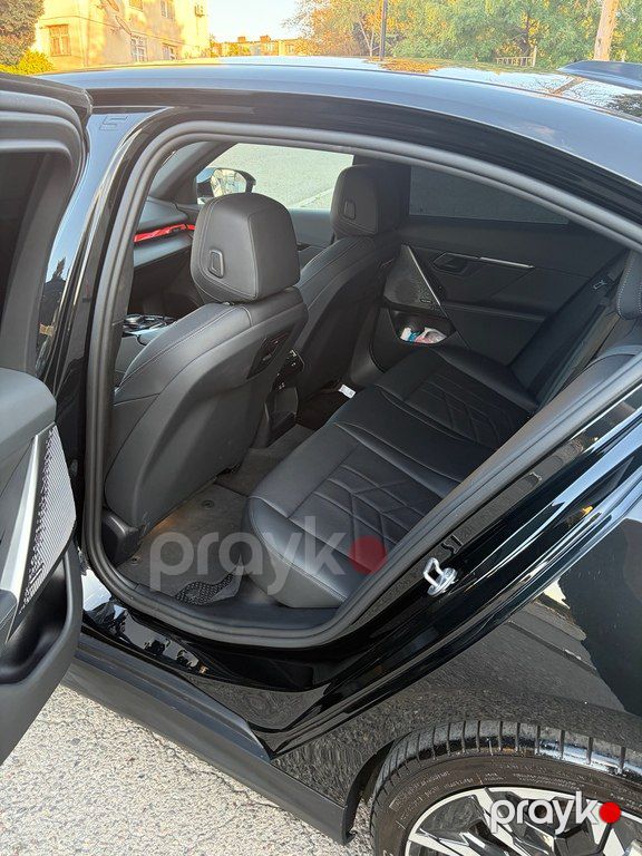 BMW i5, 81.2 kWh, 2024 il, 33 000 km — Avtomobillər, Bakı (12)