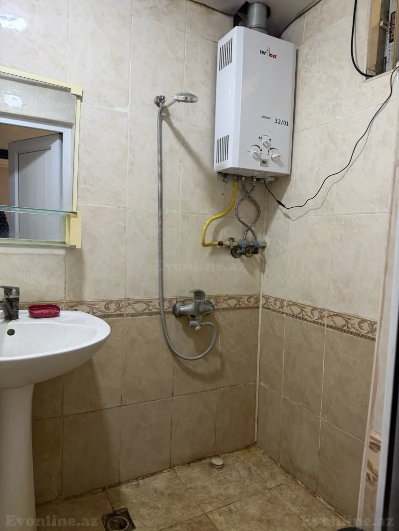 Kirayə verilir 3 otaqlı Mənzil Köhnə tikili 75 m² Bakı, Nizami r., Xalqlar Dostluğu m., 8-ci kilometr — Mənzil, Bakı (8)