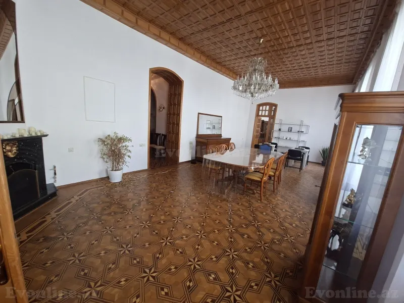 Kirayə verilir 5 otaqlı Mənzil Köhnə tikili 230 m² Bakı, Yasamal r — Mənzil, Bakı (3)