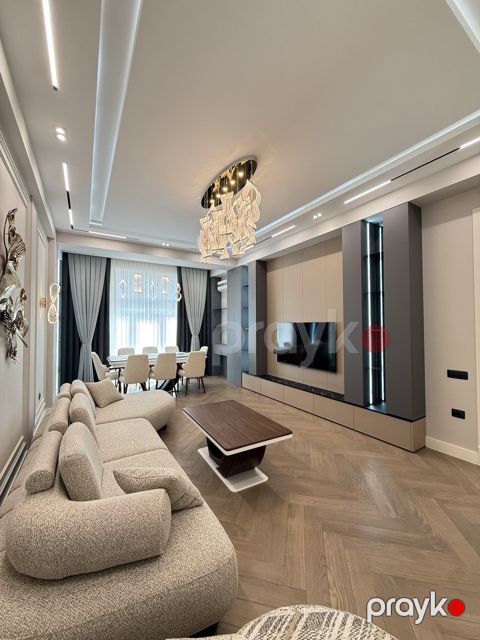 Satılır 4 otaqlı yeni tikili 175 m² — Bakı