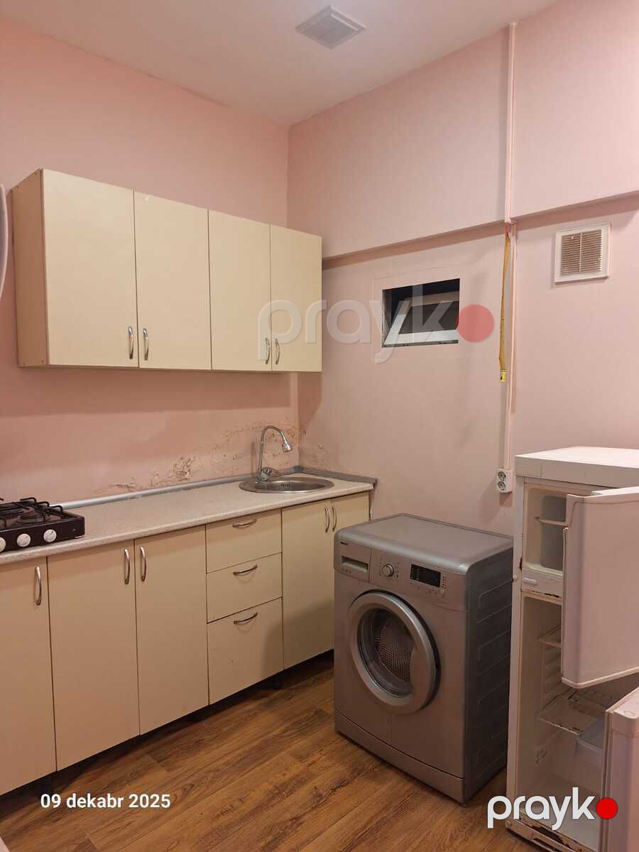 Satılır 4 otaqlı köhnə tikili 102 m² — Mənzil, Bakı (2)