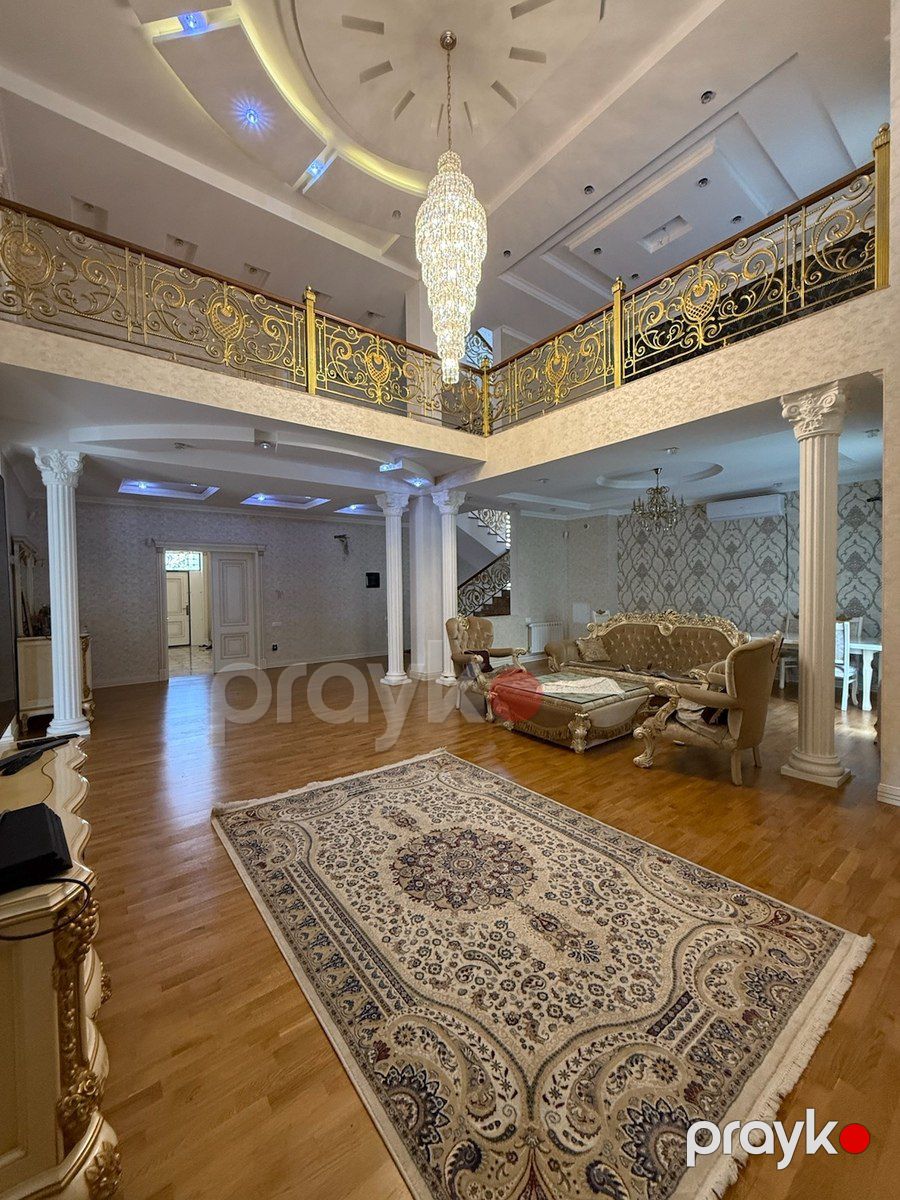 Villa, Bəhruz Nuriyev küç — Ev, villa, Bakı (9)