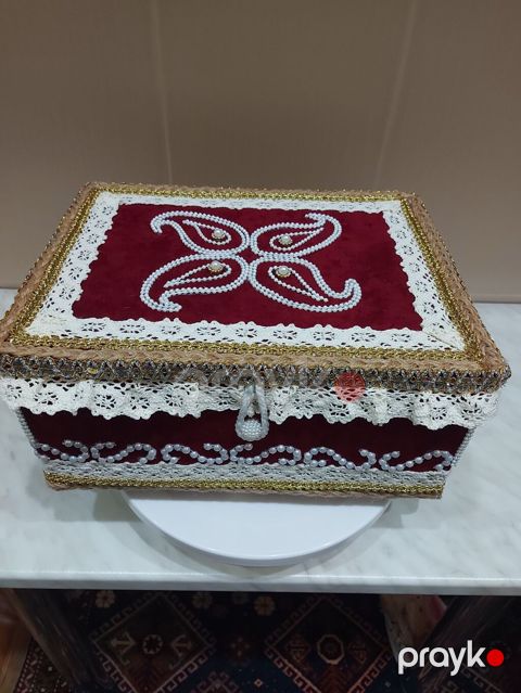 Mücrü Zinət əşyaları üçün — Bakı