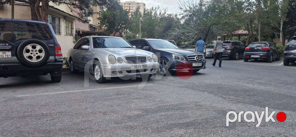 Mercedes E 240, 2.6 L, 2000 il, 307 858 km — Avtomobillər, Bakı (9)