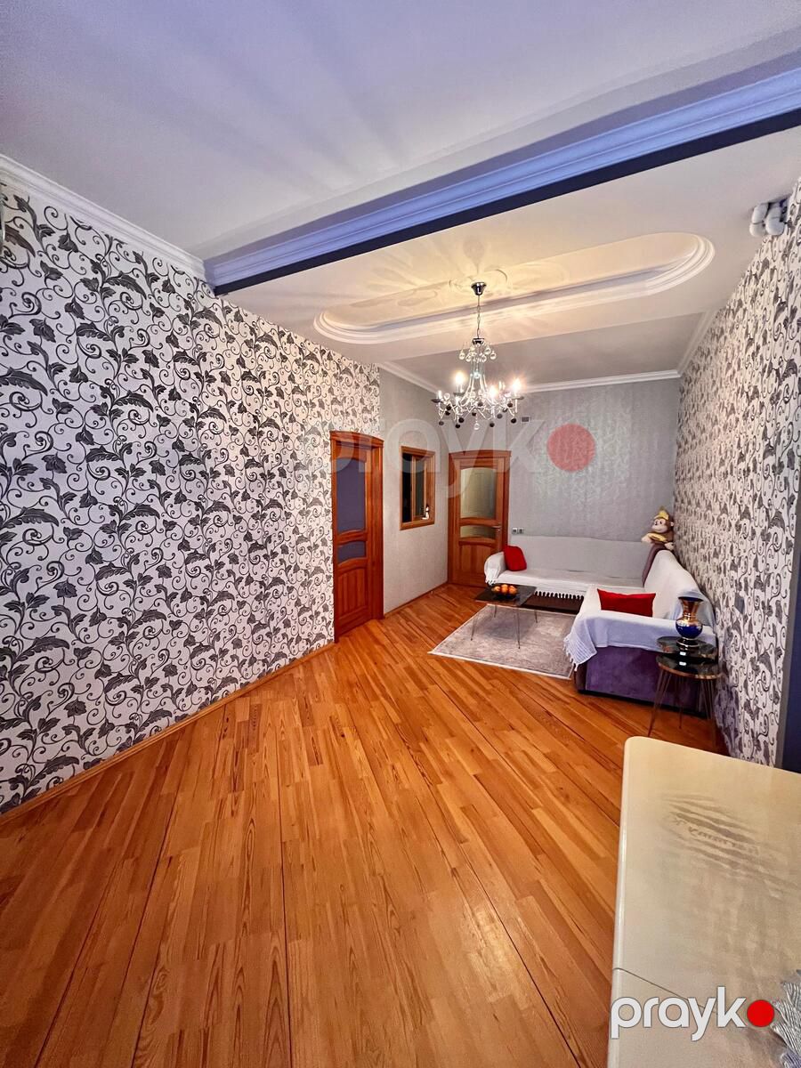 Satılır 3 otaqlı köhnə tikili 70 m² — Mənzil, Bakı (2)