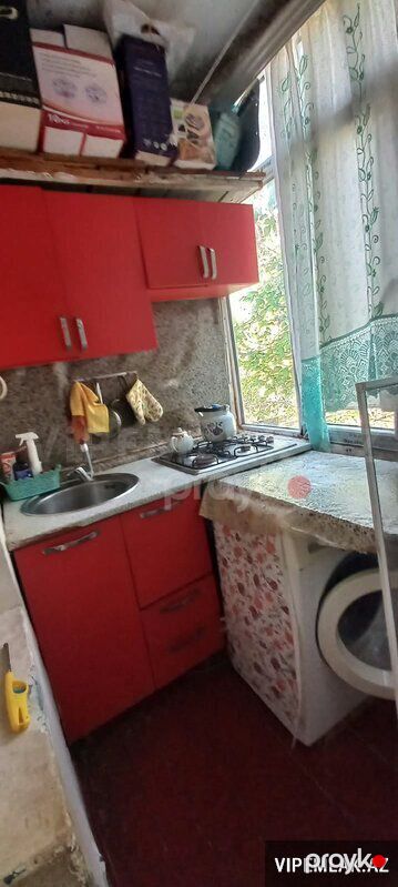 Binəqədi rayonunda 2 otaqlı Köhnə tikili Satılır, 35 m² — Mənzil, Bakı (9)