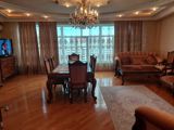 Satılır 4 otaqlı yeni tikili 200 m² — elcin — Apartment