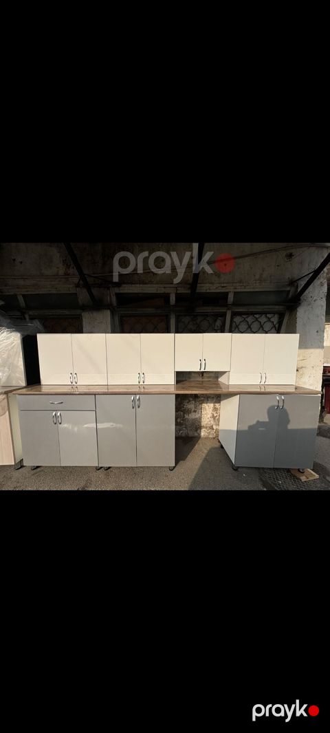 360 Azn mətbəx mebeli Yenidir elde məhdud rənglerdir ölçüsü 3m 03 san