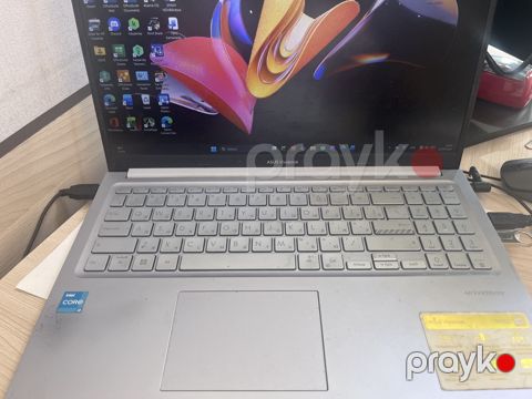 Noutbuk Asus Vivobook — Bakı