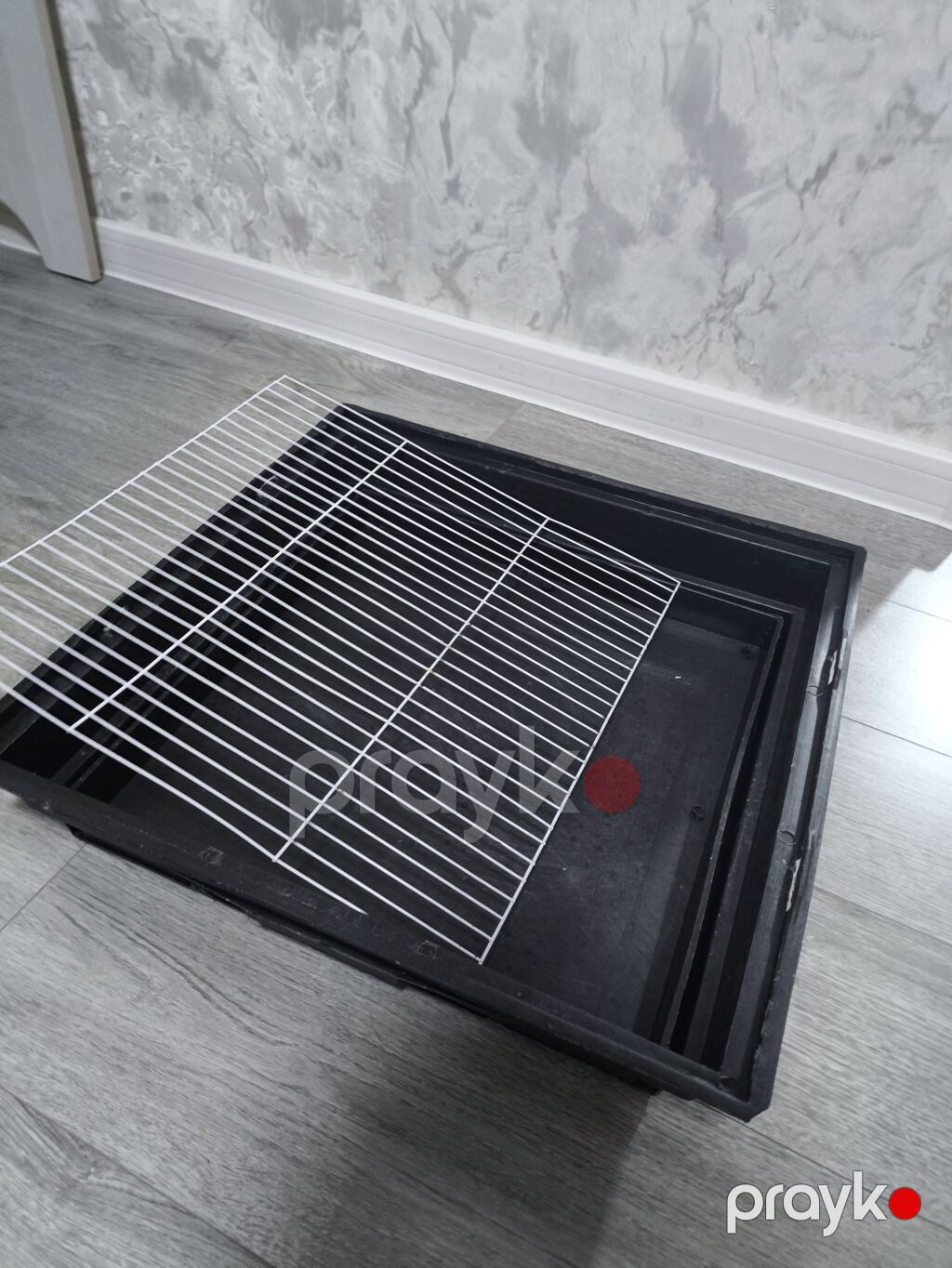 Böyük ölçülü quş qəfəsi - Material: möhkəm metal barlar, açıq sarı — Qəfəslər, Bakı (3)