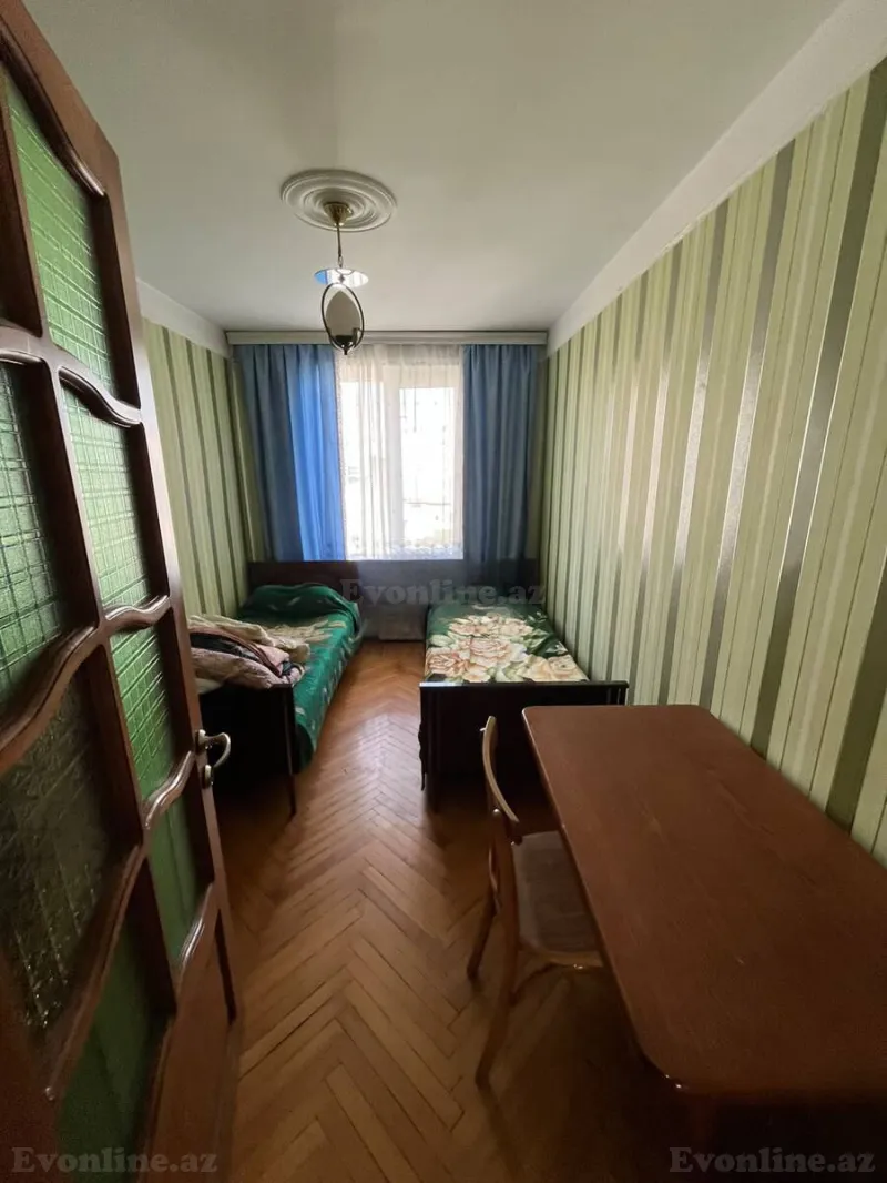 Kirayə verilir 3 otaqlı Mənzil Köhnə tikili 1000 m² Bakı, Yasamal r., Elmlər Akademiyası m — Mənzil, Bakı (2)
