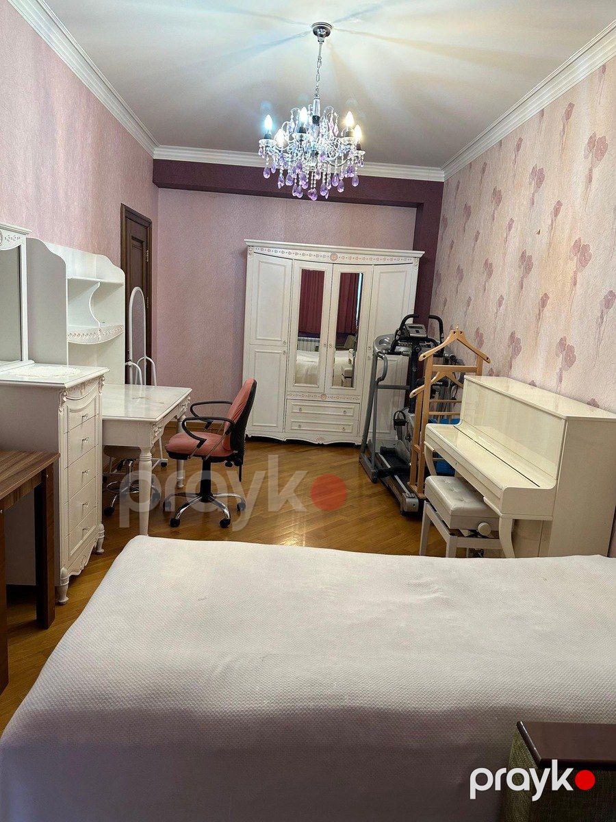 Satılır 4 otaqlı yeni tikili 212 m² — Mənzil, Bakı (9)