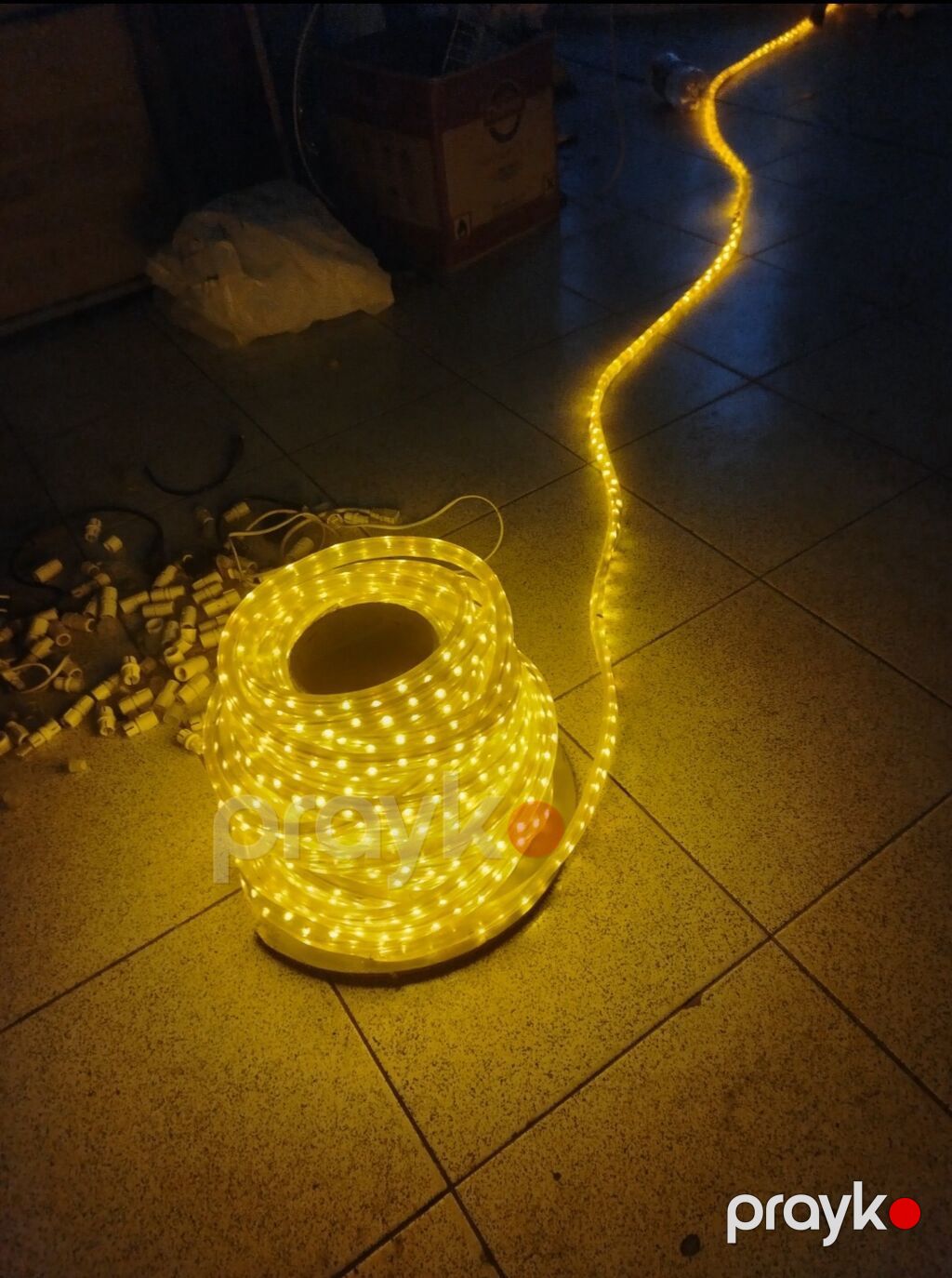 LED işıqlandırma şlanqı (rope light), isti ağ rəngli. metrəsi 1 manat — LED işıqlandırma, Gəncə (5)