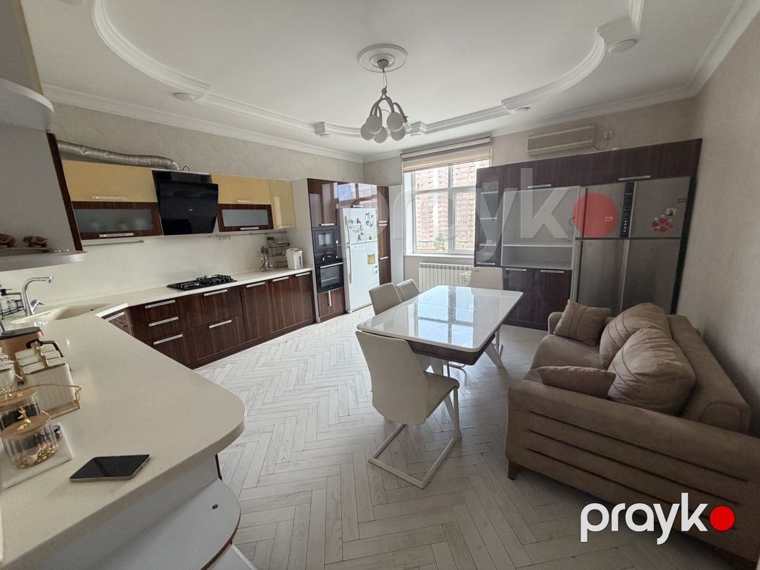 Satılır 6 otaqlı yeni tikili 303 m² — Mənzil, Bakı (5)