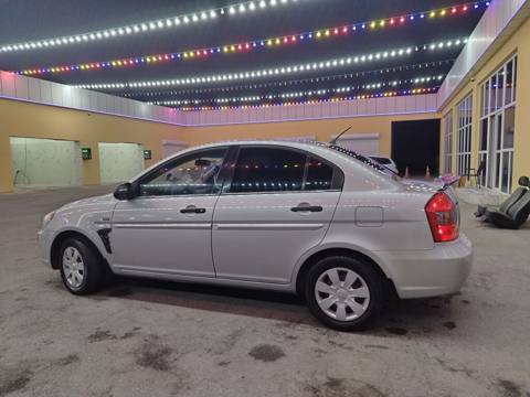 Hyundai Accent: 1.6 l 2006 il Sedan — 12 000 ₼ · 2006 · 225 000 km · Göyçay · Avtomobillər Hyundai Accent: 1.6 l 2006 il Sedan — Göyçay