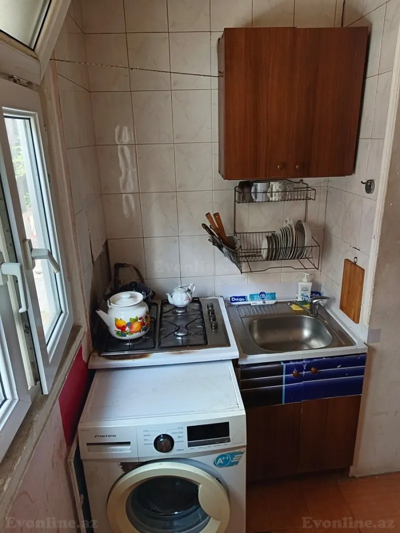 Kirayə verilir 2 otaqlı Mənzil Köhnə tikili 40 m² Bakı, Yasamal r., Elmlər Akademiyası m., Yasamal — Mənzil, Bakı (3)