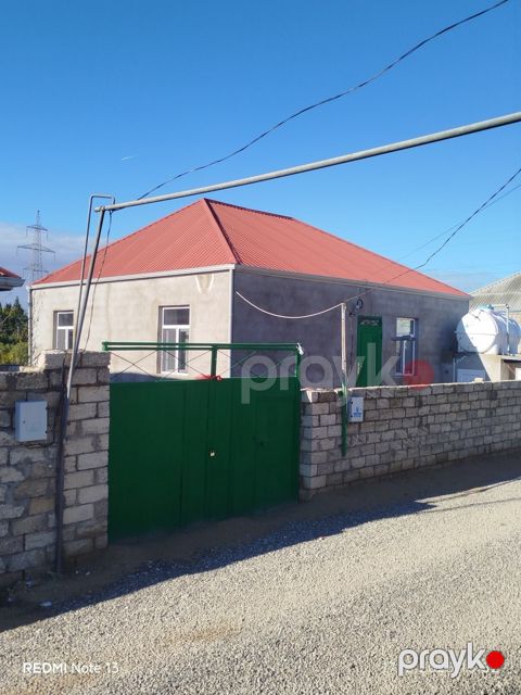 Həyət evi, Binə qəs — Bakı