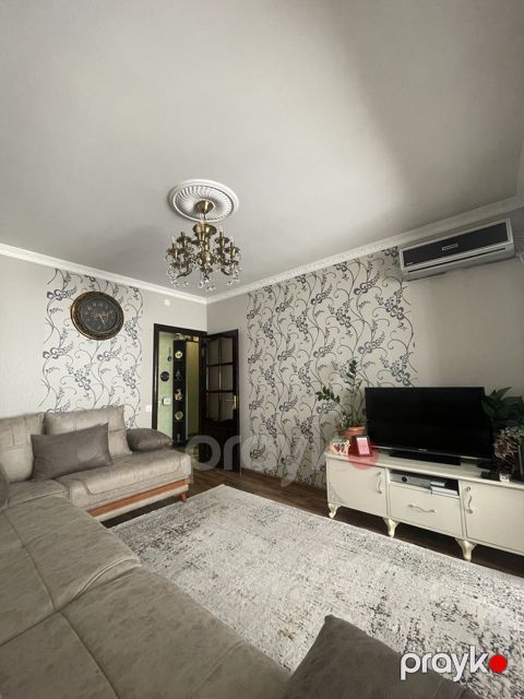 Satılır 2 otaqlı köhnə tikili 43 m² — Bakı