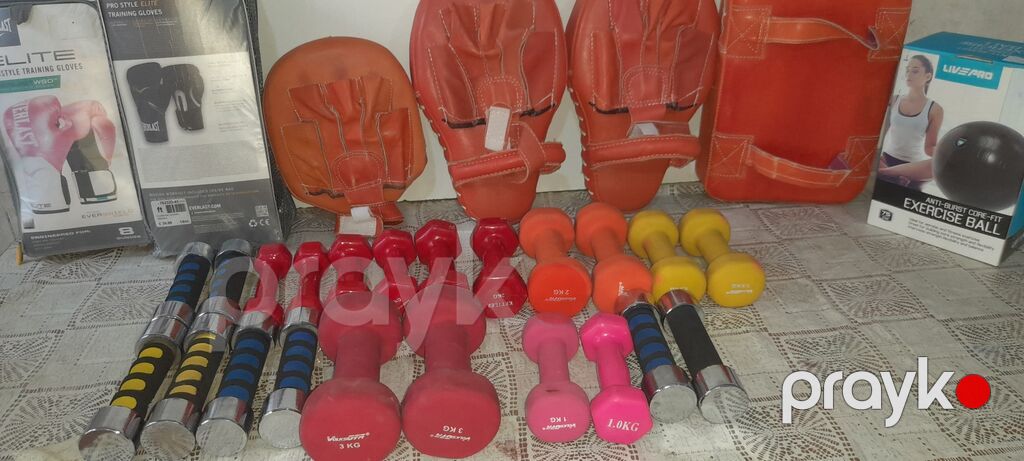 Fitnes və boks üçün komplekt inventar Tərkib: - Müxtəlif çəkilərdə — Digər simulyatorlar, Bakı (7)