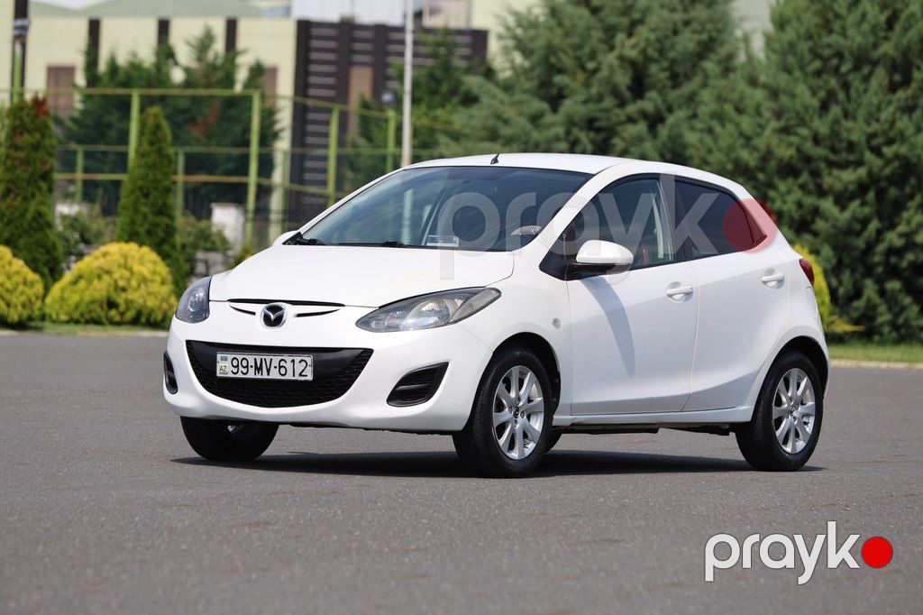 Mazda 2, 1.5 L, 2013 il, 265 000 km — Avtomobillər, Qax (9)