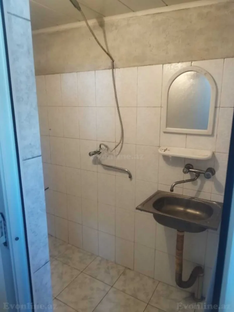 Kirayə verilir 1 otaqlı Həyət evi 30 m² Bakı, Nərimanov r — Ev, villa, Bakı (6)