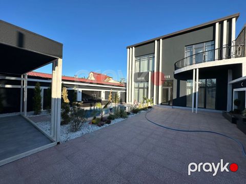 Satılır 5 otaqlı həyət evi/bağ evi 200 m² — Bakı