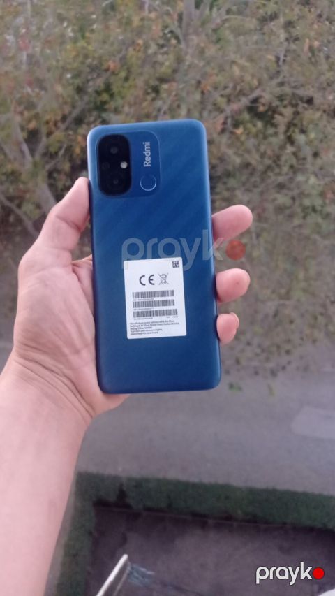 Xiaomi Redmi smartfon - Rəng: mavi, arxa tərəfdə teksturalı mat örtük — Gəncə