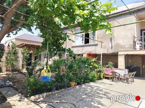Həyət evi, Binəqədi r — Bakı