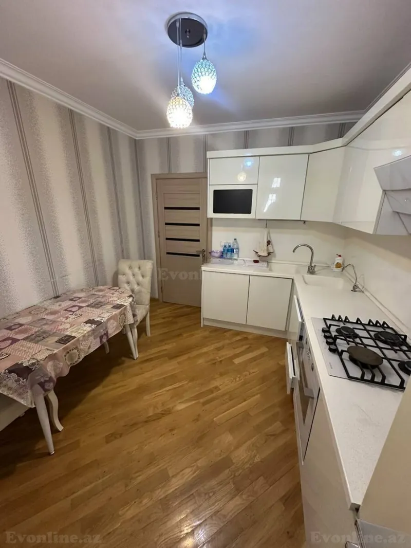 Satılır 3 otaqlı Mənzil Yeni tikili 95 m² Bakı, Yasamal r., İnşaatçılar m — Mənzil, Bakı (5)