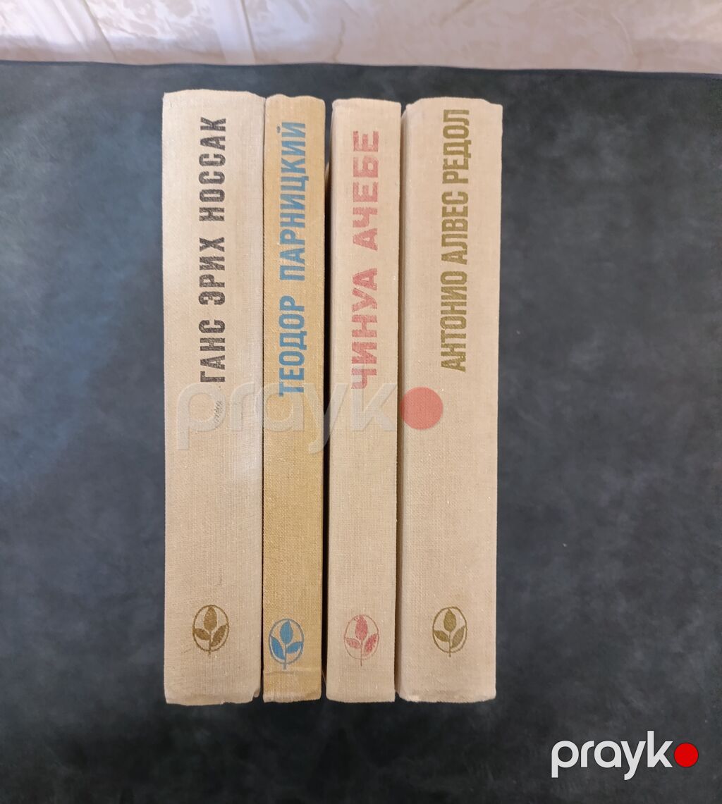 Зарубежная литература. В подборку входят издания советского периода — Kitablar, Bakı (7)