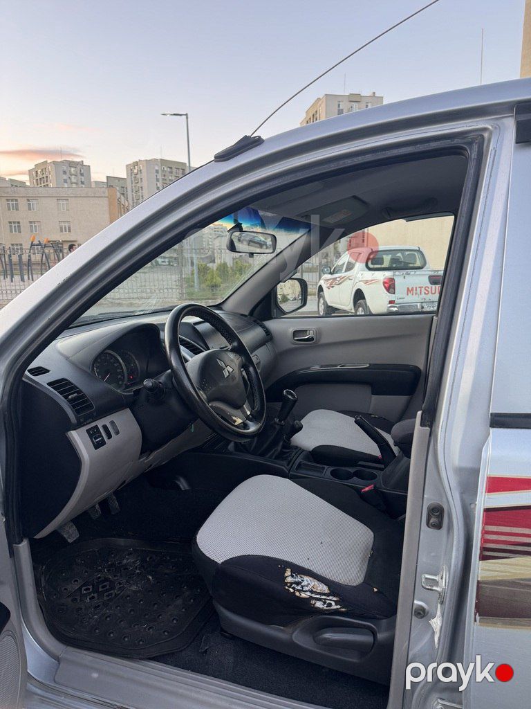 Mitsubishi L200, 2.5 L, 2013 il, 299 798 km — Avtomobillər, Bakı (8)