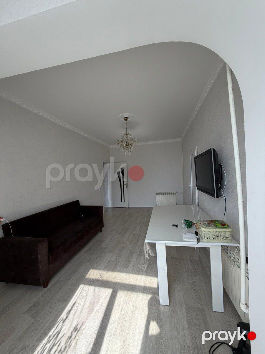 Satılır 2 otaqlı köhnə tikili 45 m² — Mənzil, Bakı (2)